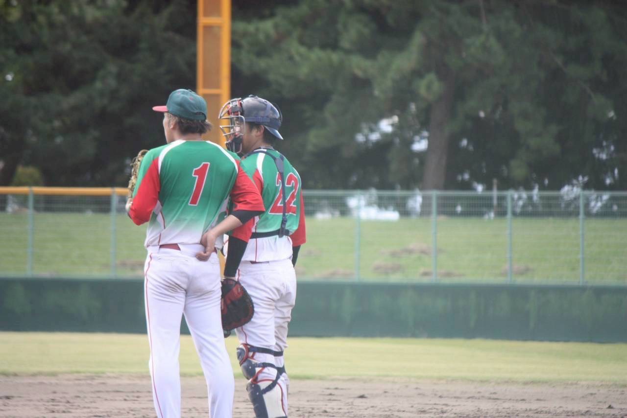 先発ピッチャー 画像